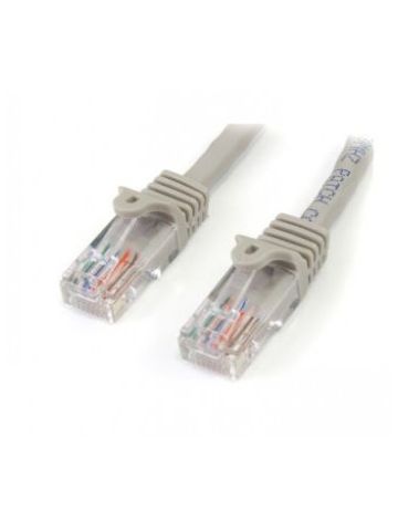 StarTech.com Cat5e patch cable with snagless RJ45 connectors �� 1 ft